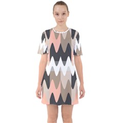 Pattern Abstrait Vagues Rose/noir/taupe Sixties Short Sleeve Mini Dress