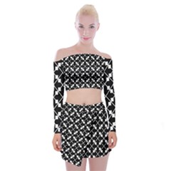 Abstract Background Arrow Off Shoulder Top With Mini Skirt Set by HermanTelo