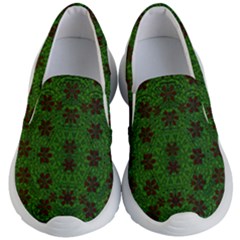 Rose Stars So Beautiful On Green Kids Lightweight Slip Ons by pepitasart