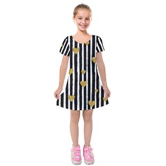 Stripes Heart Pattern Kids  Short Sleeve Velvet Dress by designsbymallika