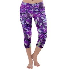 Botanical Violet Print Pattern 2 Capri Yoga Leggings