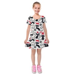 Cute Christmas Seamless Pattern Vector Kids  Short Sleeve Velvet Dress by Vaneshart