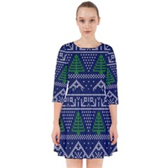 Beautiful Knitted Christmas Pattern Blur Green Smock Dress