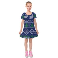 Beautiful Knitted Christmas Pattern Blur Green Kids  Short Sleeve Velvet Dress