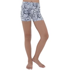 Animal Seamless Pattern Kids  Lightweight Velour Yoga Shorts by Vaneshart