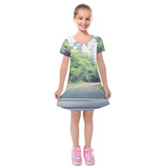 Photo Vue Sur Forêt  Kids  Short Sleeve Velvet Dress by kcreatif