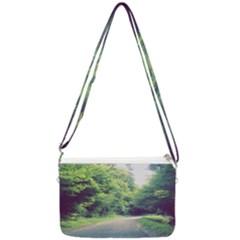 Photo Vue Sur Forêt  Double Gusset Crossbody Bag