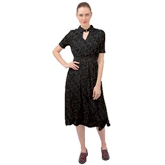 Pattern Abstrait Blanc/noir Keyhole Neckline Chiffon Dress by kcreatif