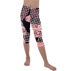 Abstrait Effet Formes Noir/rose Kids  Lightweight Velour Capri Leggings  by kcreatif