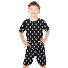 Sketchy Cartoon Ghost Drawing Motif Pattern Kids  Tee And Shorts Set by dflcprintsclothing