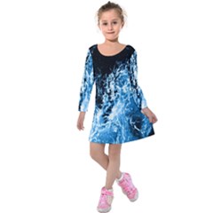 Photo Vagues  Kids  Long Sleeve Velvet Dress by kcreatif