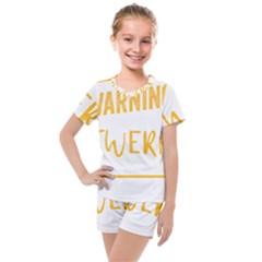 Twerking T-shirt Best Dancer Lovers & Twirken Twerken Gift | Booty Shake Dance Twerken Present | Twerkin Shirt Twerking Tee Kids  Mesh Tee And Shorts Set