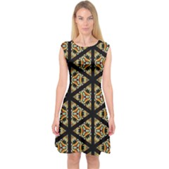 Pattern Stained Glass Triangles Capsleeve Midi Dress