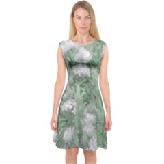 Green And White Textured Botanical Motif Manipulated Photo Capsleeve Midi Dress