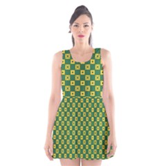 Df Green Domino Scoop Neck Skater Dress by deformigo