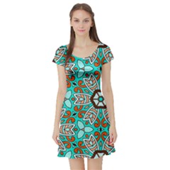 Df Kyo Shun Short Sleeve Skater Dress by deformigo