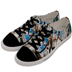 Lilies 1 7 Men s Low Top Canvas Sneakers by bestdesignintheworld