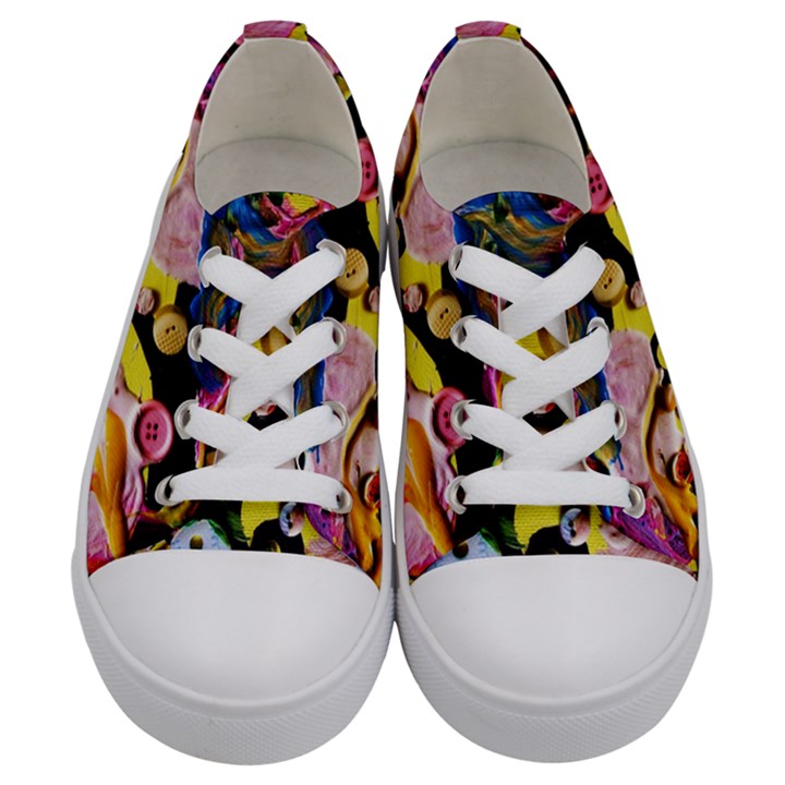 Alice Walk 1 2 Kids  Low Top Canvas Sneakers