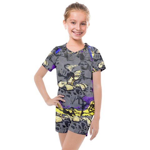 Motion And Emotion 1 1 Kids  Mesh Tee And Shorts Set by bestdesignintheworld