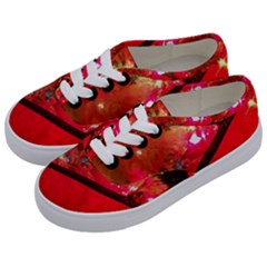 Christmas Tree  1 7 Kids  Classic Low Top Sneakers by bestdesignintheworld