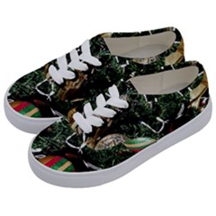 Christmas Tree  1 21 Kids  Classic Low Top Sneakers by bestdesignintheworld