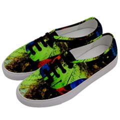 I Wonder 1 Men s Classic Low Top Sneakers by bestdesignintheworld