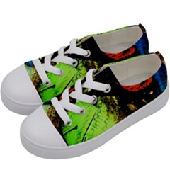 I Wonder 1 Kids  Low Top Canvas Sneakers by bestdesignintheworld