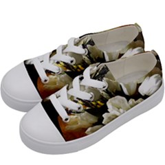 Tulips 1 3 Kids  Low Top Canvas Sneakers by bestdesignintheworld