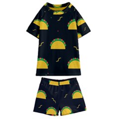 Festive Seamless Pattern With National Taco Food Kids  Swim Tee And Shorts Set by Wegoenart