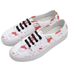 Seamless Pattern Cute Cat With Little Heart Women s Classic Low Top Sneakers by Wegoenart