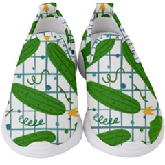 Seamless Pattern With Cucumber Kids  Slip On Sneakers by Wegoenart