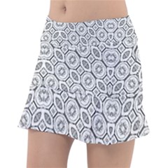 Black And White Baroque Ornate Print Pattern Tennis Skorts