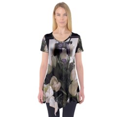 Tulips 1 1 Short Sleeve Tunic  by bestdesignintheworld