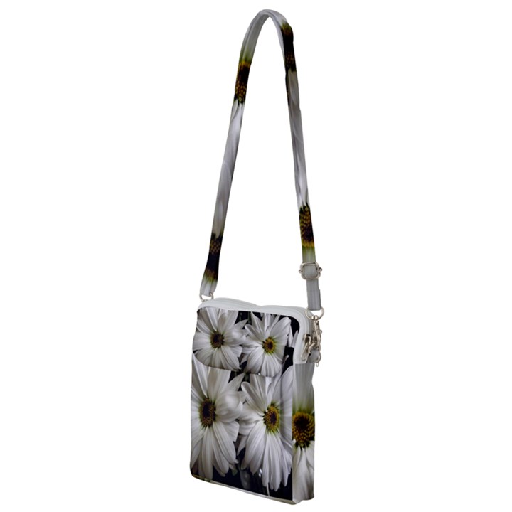 Daisies Multi Function Travel Bag