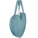 Minto Giant Heart Shaped Tote View4