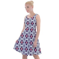 Kinoosao Knee Length Skater Dress