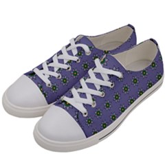 Taffia Women s Low Top Canvas Sneakers by deformigo