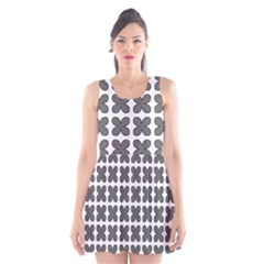 Argenta Scoop Neck Skater Dress by deformigo