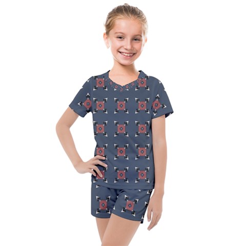 Coreo Kids  Mesh Tee And Shorts Set by deformigo