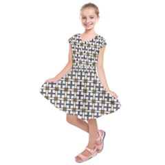 William Fairwell Kids  Short Sleeve Dress by deformigo