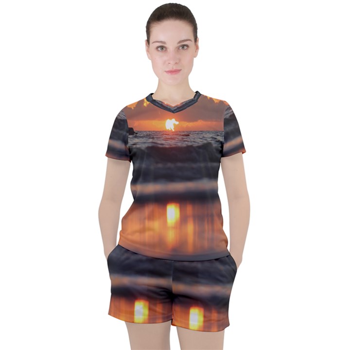 Ocean Sunrise Women s Tee and Shorts Set