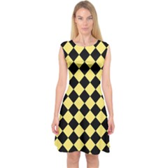 Block Fiesta - Blonde Yellow & Black Capsleeve Midi Dress by FashionBoulevard