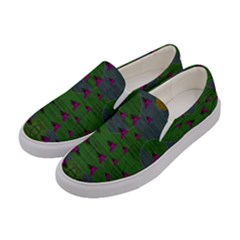 Happy Flower Fish Living In Peace On The Reef Women s Canvas Slip Ons by pepitasart