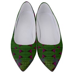 Happy Flower Fish Living In Peace On The Reef Women s Low Heels by pepitasart