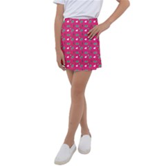 Green Elephant Pattern Hot Pink Kids  Tennis Skirt by snowwhitegirl