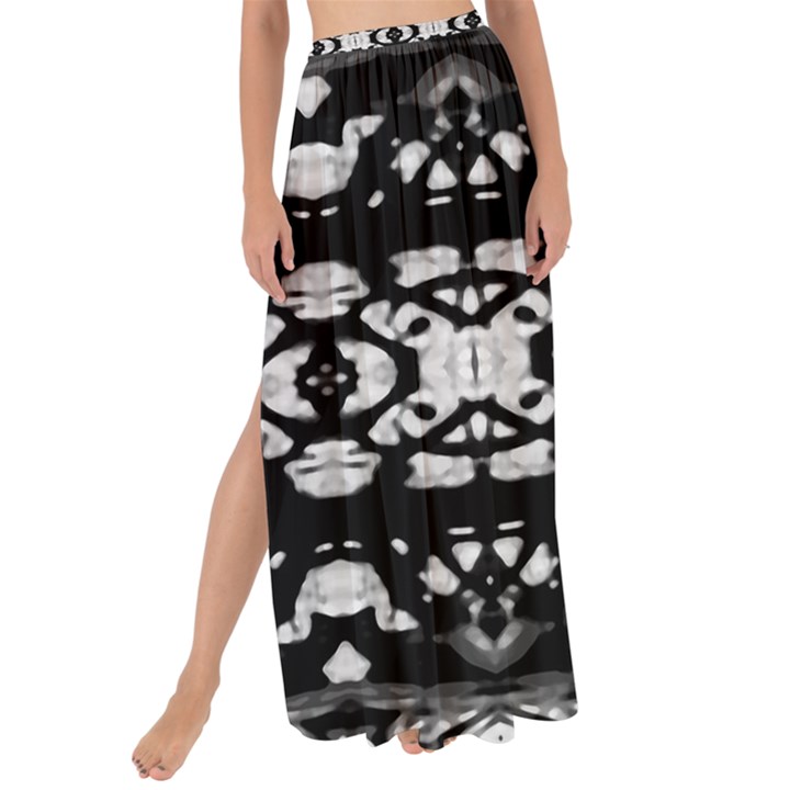 Black And White Modern Ornate Stripes Design Maxi Chiffon Tie-Up Sarong