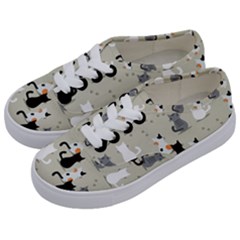 Cute Cat Seamless Pattern Kids  Classic Low Top Sneakers by Vaneshart