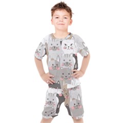 Cute Cats Seamless Pattern Kids  Tee And Shorts Set by Wegoenart