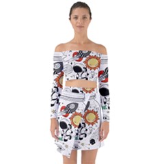 Astronaut Drawing Planet Off Shoulder Top With Skirt Set by Wegoenart