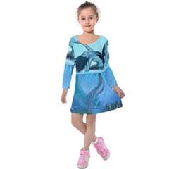 Wonderful Jellyfish Women Kids  Long Sleeve Velvet Dress by FantasyWorld7